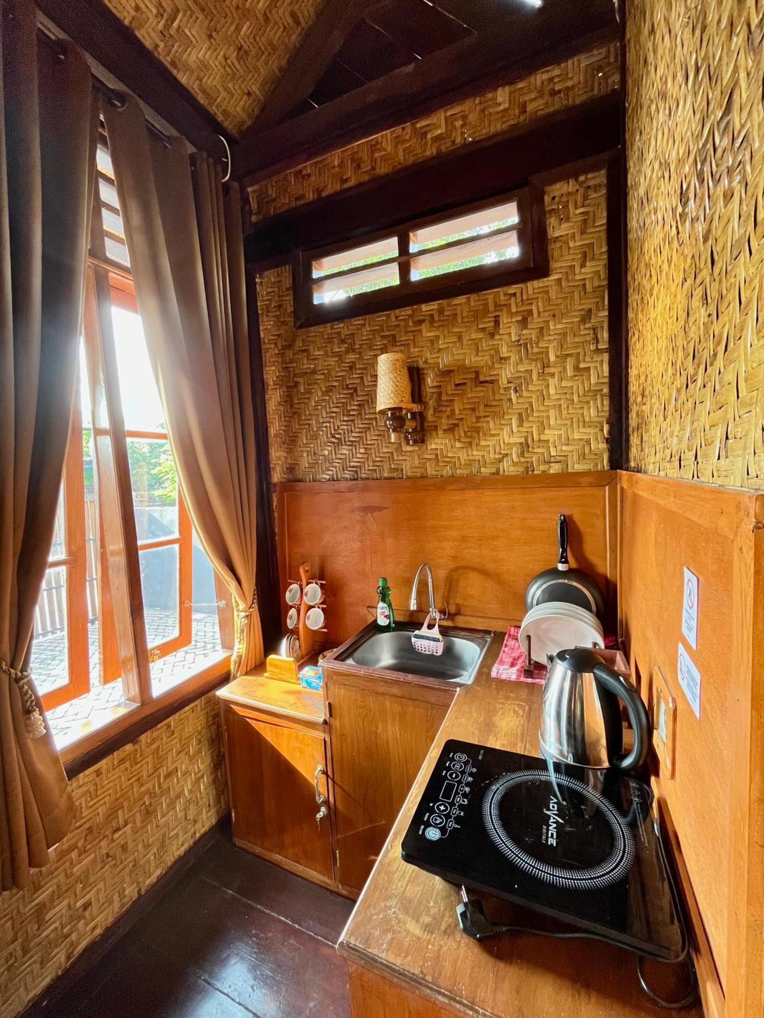 Joglo Homestay Banyuwangi Banyuwangi  Exteriör bild