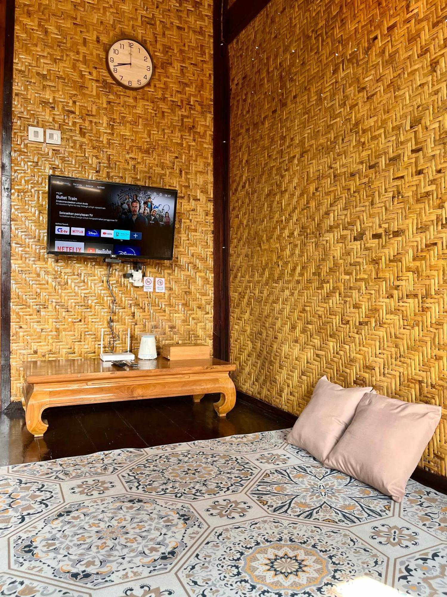Joglo Homestay Banyuwangi Banyuwangi  Exteriör bild